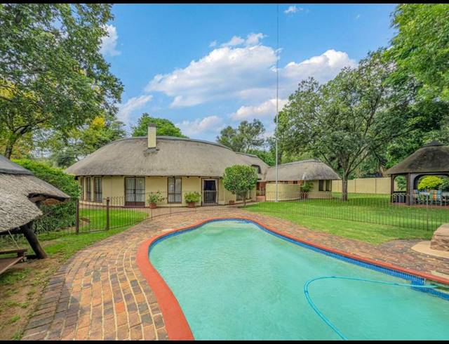 4 BEDROOM HOUSE FOR SALE IN MAGALIESSIG